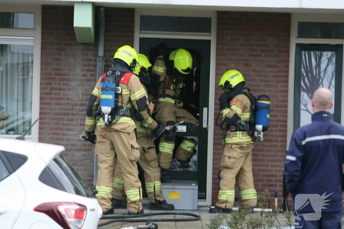 Woningen uit voorzorg ontruimd na gaslucht