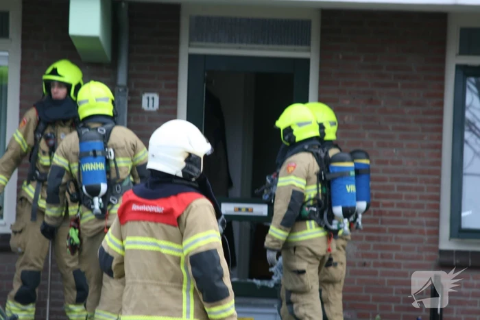 Woningen uit voorzorg ontruimd na gaslucht