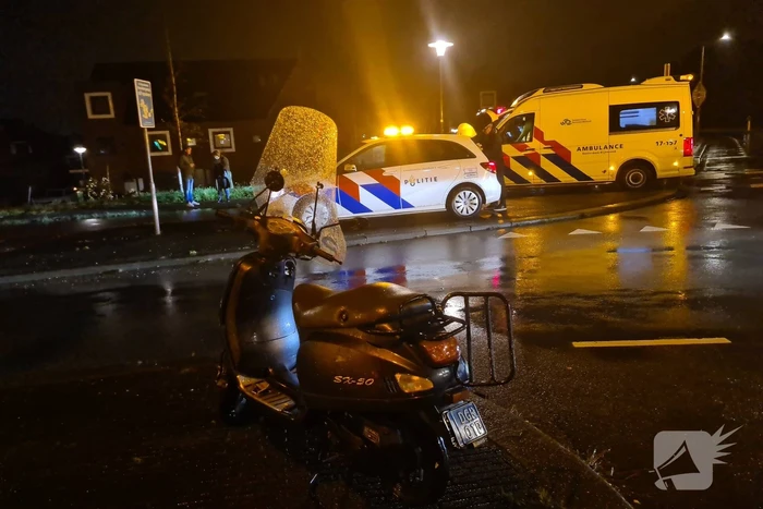 Personenauto in aanrijding met scooter