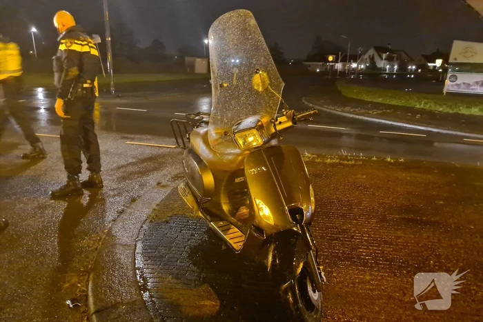 Personenauto in aanrijding met scooter