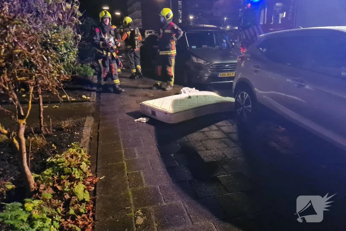 Matras vat vlam in woning