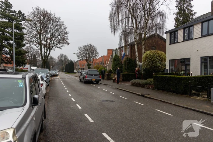 Laatste eer aan overleden brandweerman Pim van der Bruggen