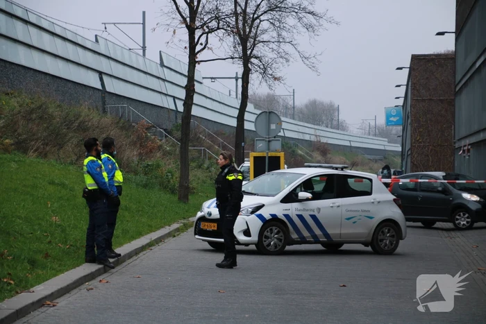 Politie aanwezig door overval op T-Mobile