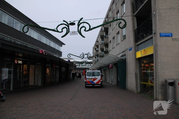 Politie aanwezig door overval op T-Mobile