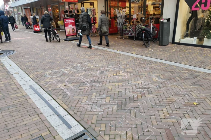Anti-Black Friday leuzen in winkelstraat