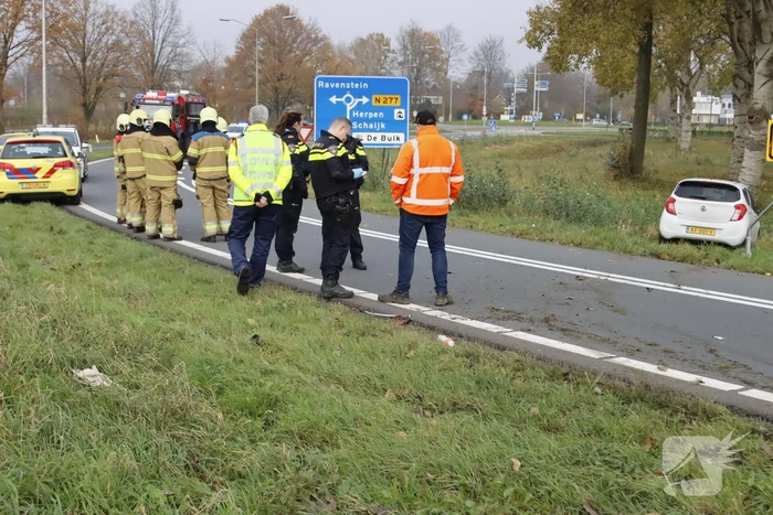 Traumahelikopter landt voor zwaargewond persoon