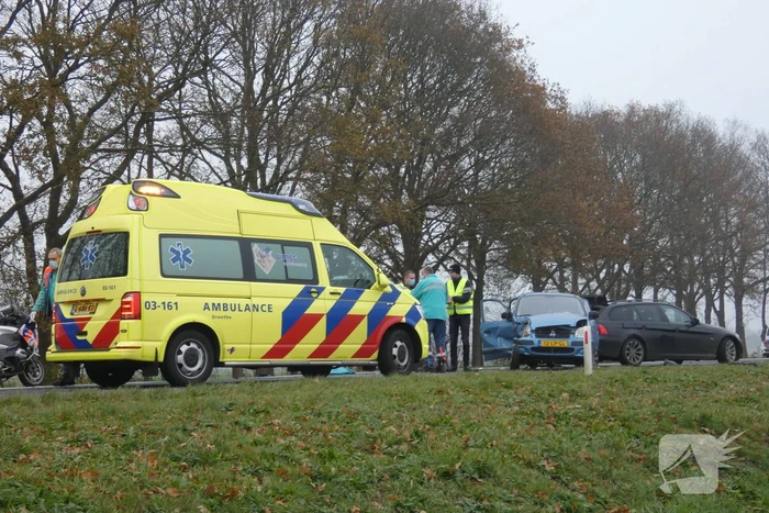 Meerdere voertuigen betrokken bij verkeersongeval