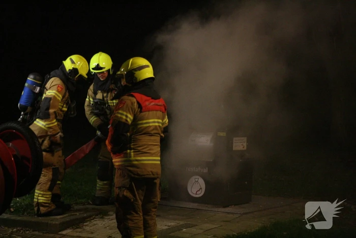 Brand in container snel geblust