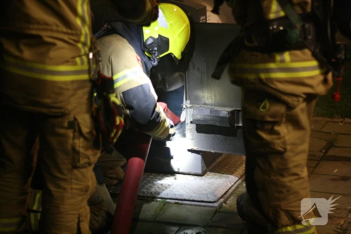 Brand in container snel geblust