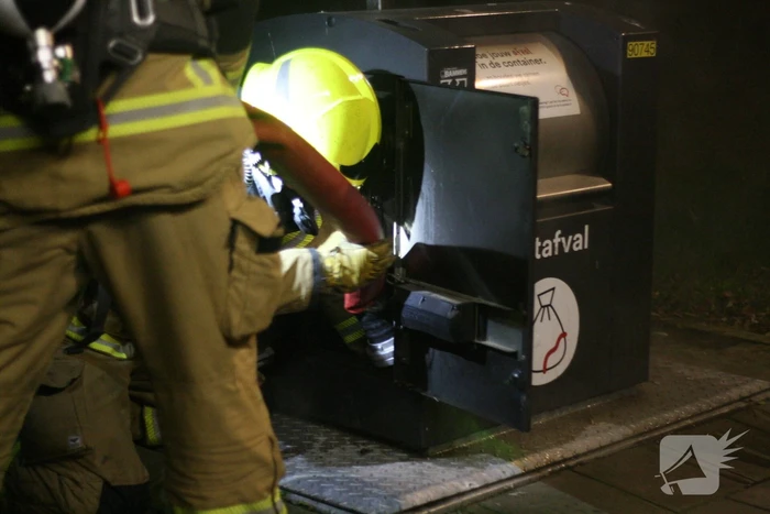 Brand in container snel geblust