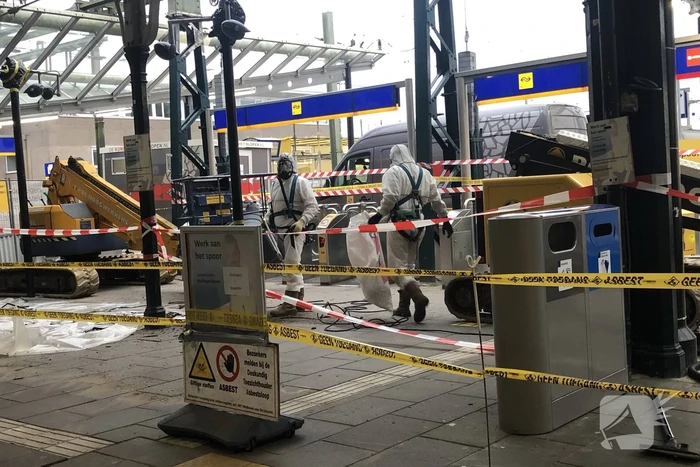 Treinstation Leeuwarden afgesloten door verwijderen asbest