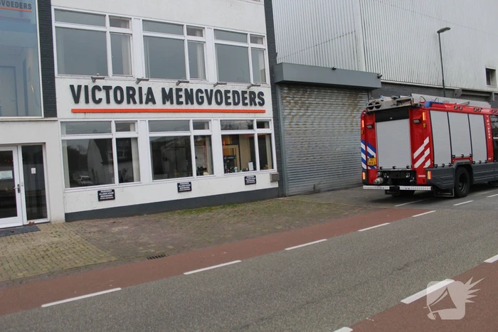 Mogelijk brand bij Victoria Mengvoeders