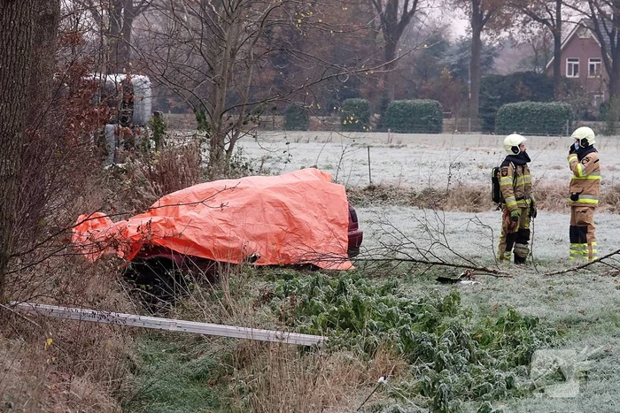Automobilist overleden bij eenzijdig ongeval
