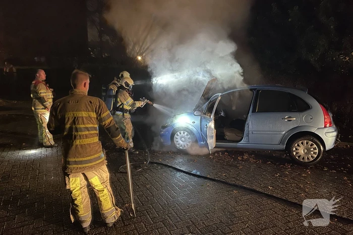 Wederom brand in geparkeerde auto