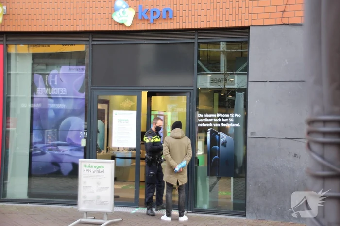 Overval op KPN-winkel Neringpassage