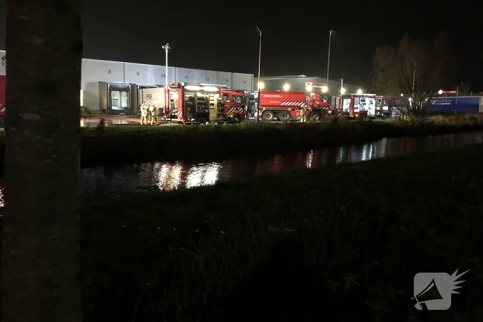Vrachtwagen verwoest door brand