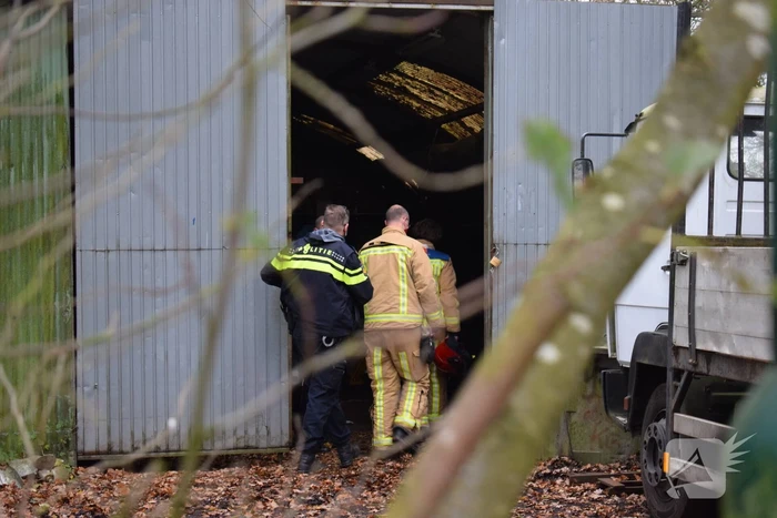 Politie vindt ondergrondse container met hennepkwekerij