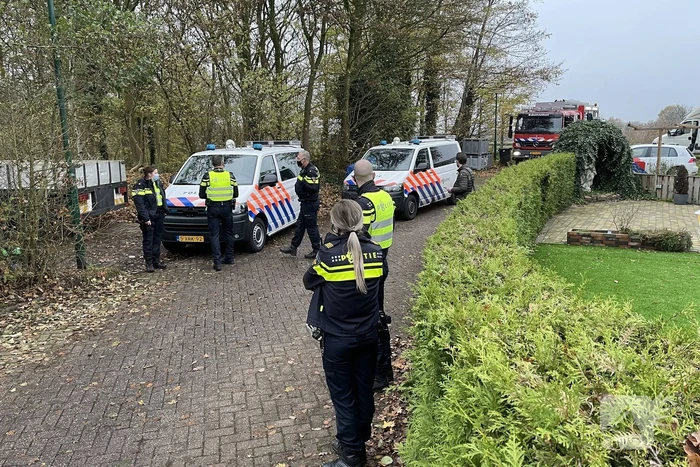 Politie vindt ondergrondse container met hennepkwekerij