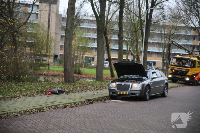 Brand na bijvullen olietank auto