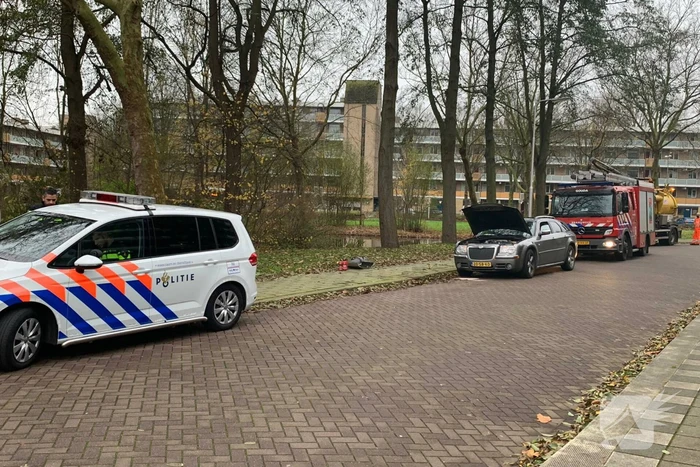 Brand na bijvullen olietank auto