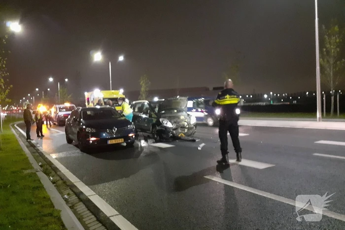 Gewonde bij aanrijding tussen twee auto's