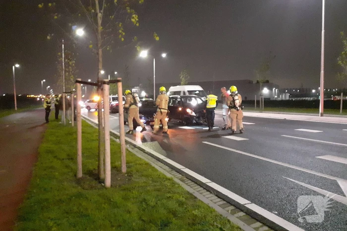 Gewonde bij aanrijding tussen twee auto's