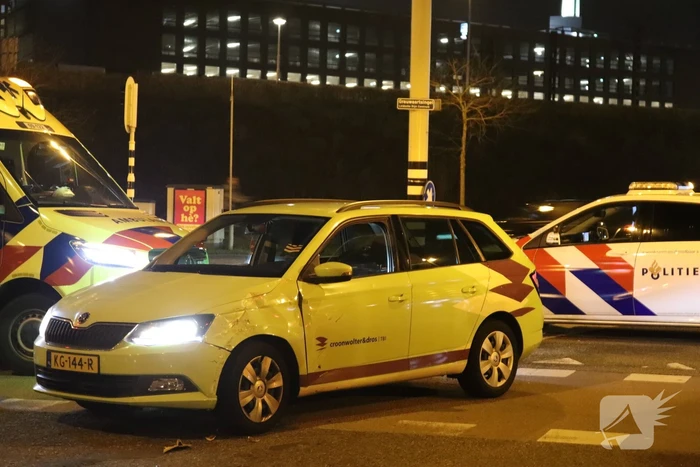 Scooterrijder gewond bij aanrijding met auto