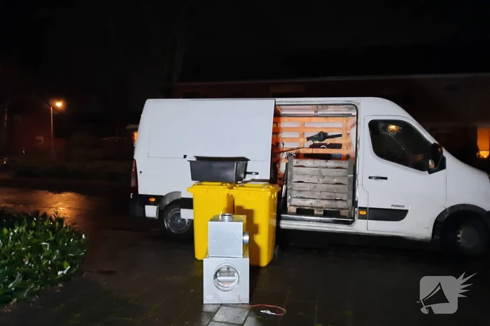 Hennepkwekerij aangetroffen in woning