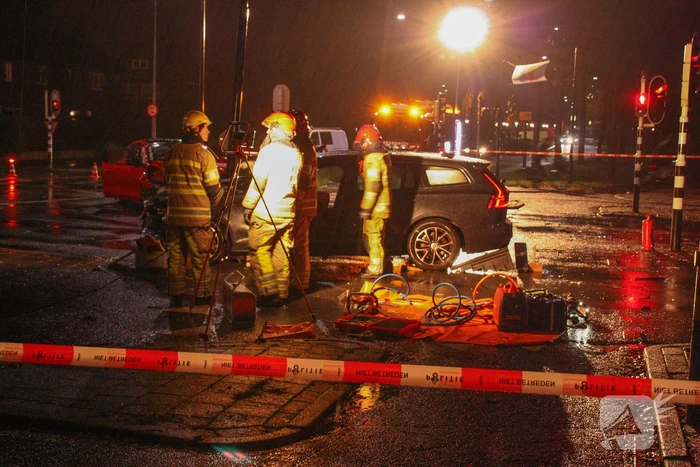 Fikse schade bij botsing tussen twee wagens