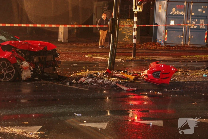 Fikse schade bij botsing tussen twee wagens