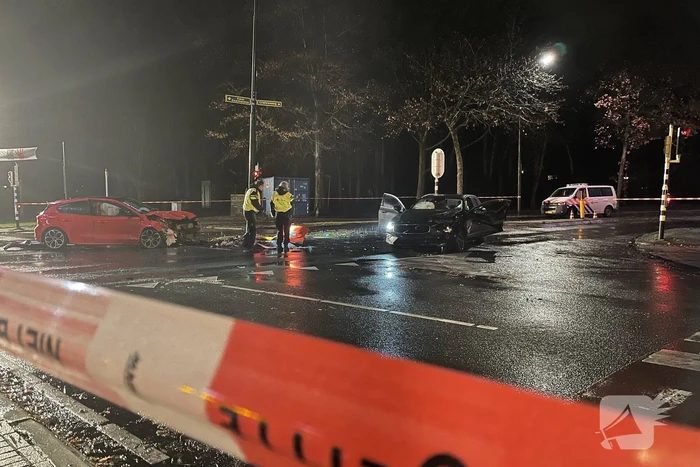 Fikse schade bij botsing tussen twee wagens