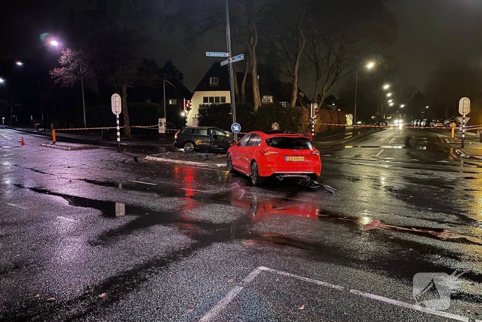 Fikse schade bij botsing tussen twee wagens