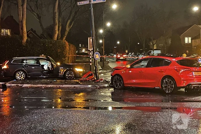 Fikse schade bij botsing tussen twee wagens