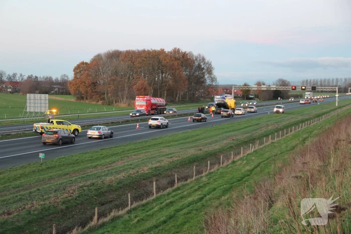 Kettingbotsing tussen drie voertuigen