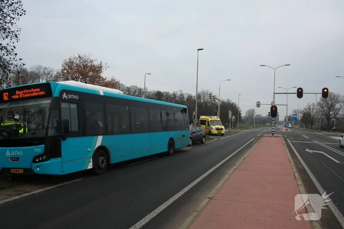 Lijnbus betrokken bij aanrijding