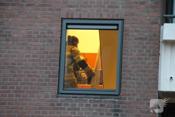 Vlam in de pan zorgt voor fikse rookontwikkeling