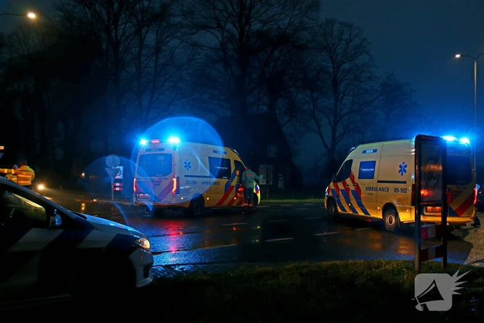 Frontale aanrijding op kruising