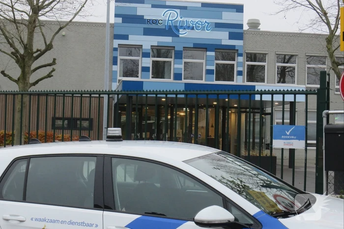Acht locaties van ROC Rivor gesloten na dreigementen
