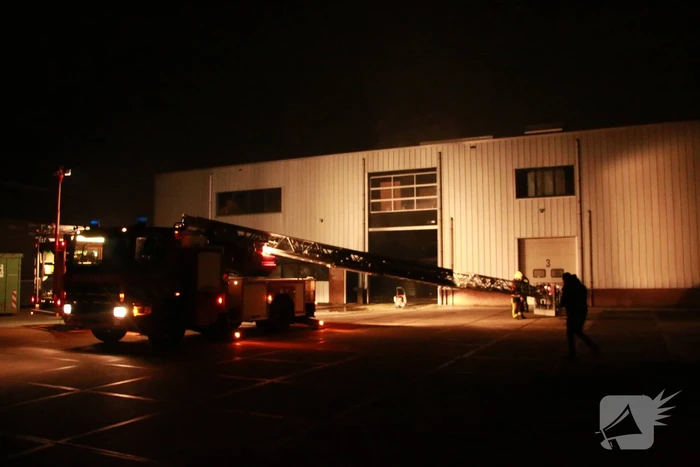 Veel rook bij brand in bedrijfspand