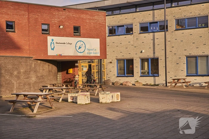 Grootste brandhaard sluit middelbare school Oostwende College