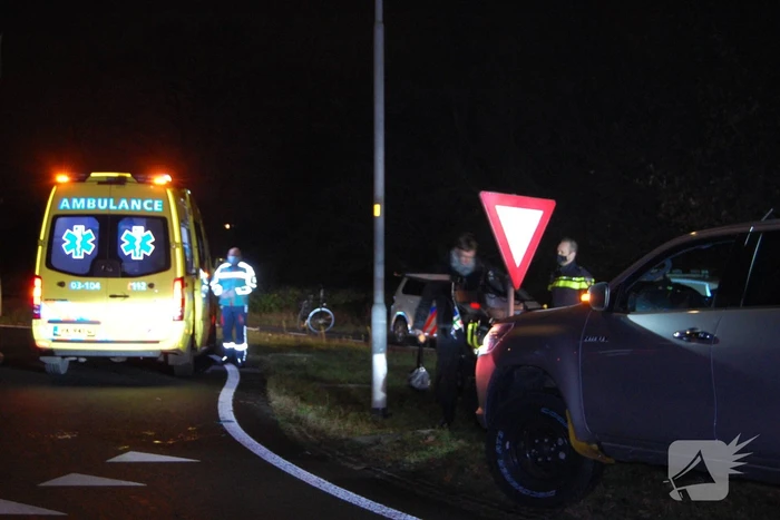 Quadrijder gewond bij botsing met auto