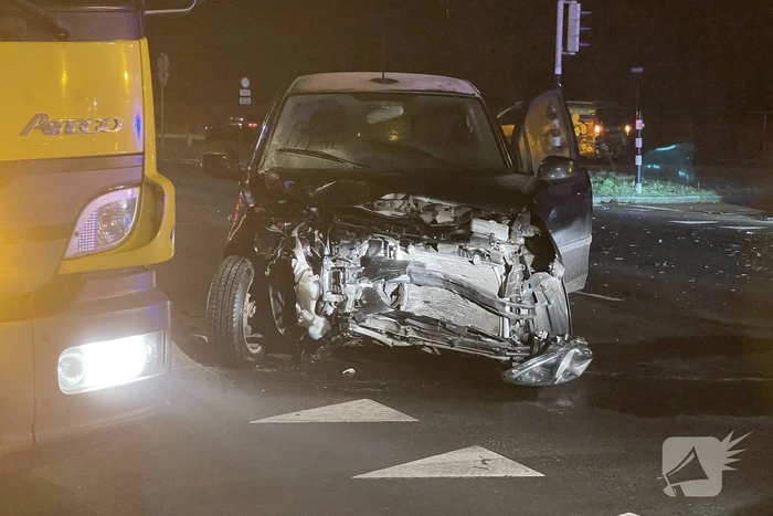 Ravage bij ongeval tussen meerdere voertuigen