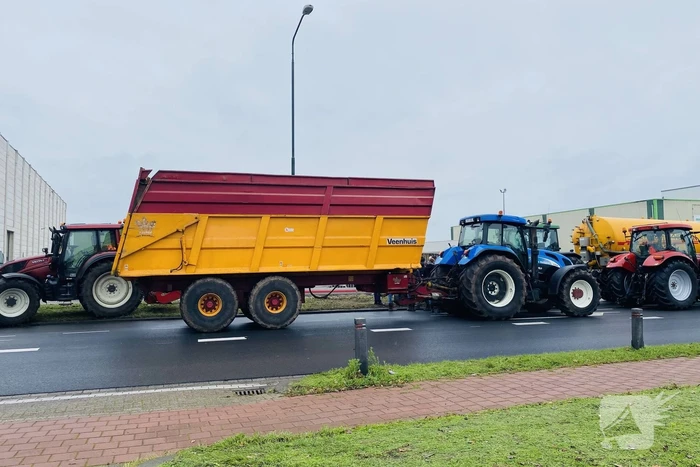 Boeren blokkeren Jumbo distributiecentrum