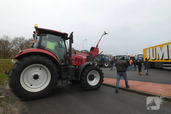 Distributiecentrum Jumbo geblokkeerd door boeren