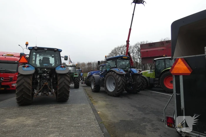 Distributiecentrum Jumbo geblokkeerd door boeren