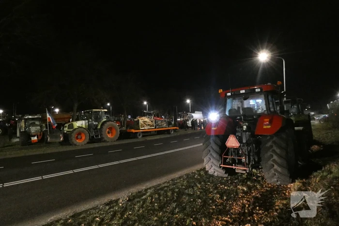 Distributiecentrum Jumbo geblokkeerd door boeren