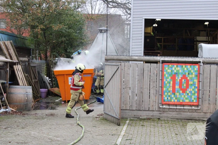 Brand in bouwcontainer snel geblust