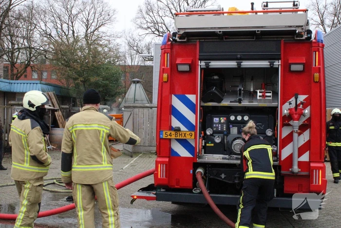 Brand in bouwcontainer snel geblust