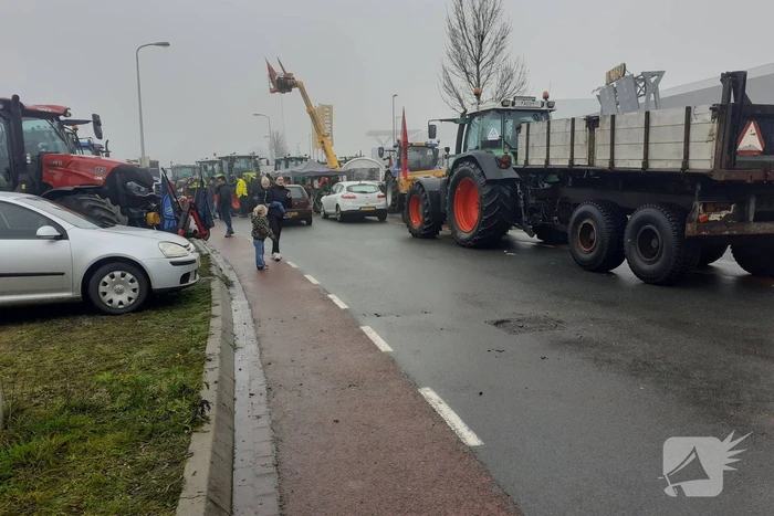 Boze boeren blokkeren Jumbo distributiecentrum