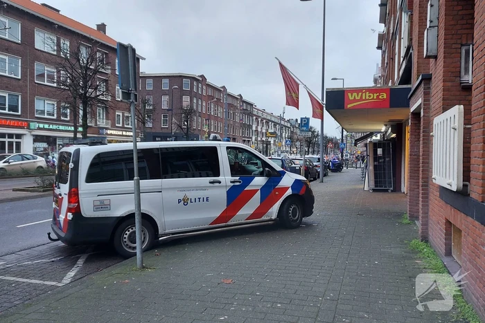 Politie aanwezig door overval op Wibra